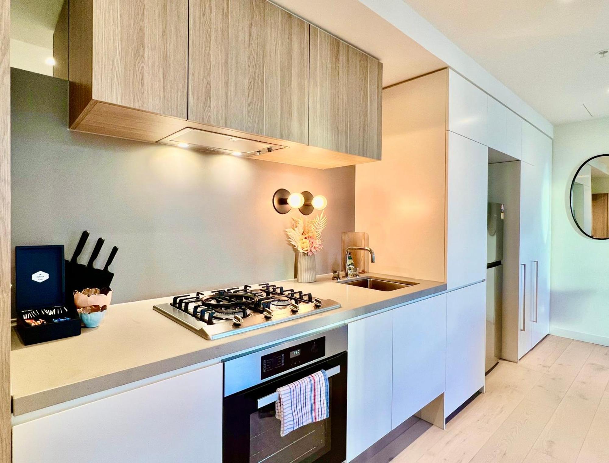 Highrise Best Location 2Baths Melbourne Bagian luar foto
